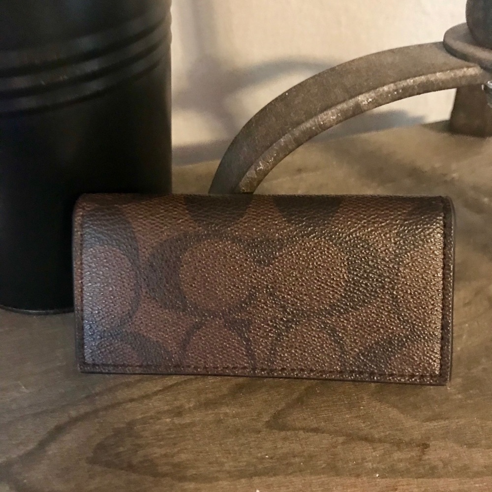 Coach Signature 4 key case
